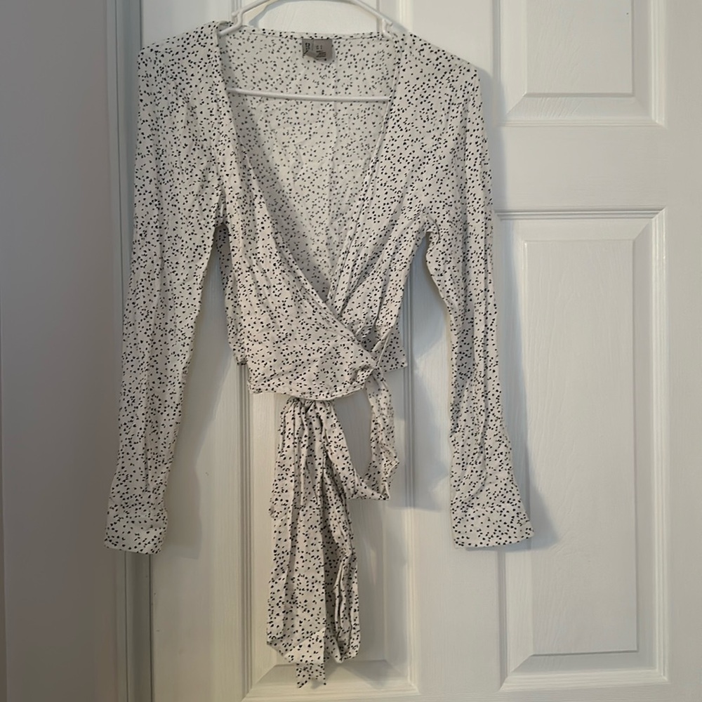H&M Cropped Blouse